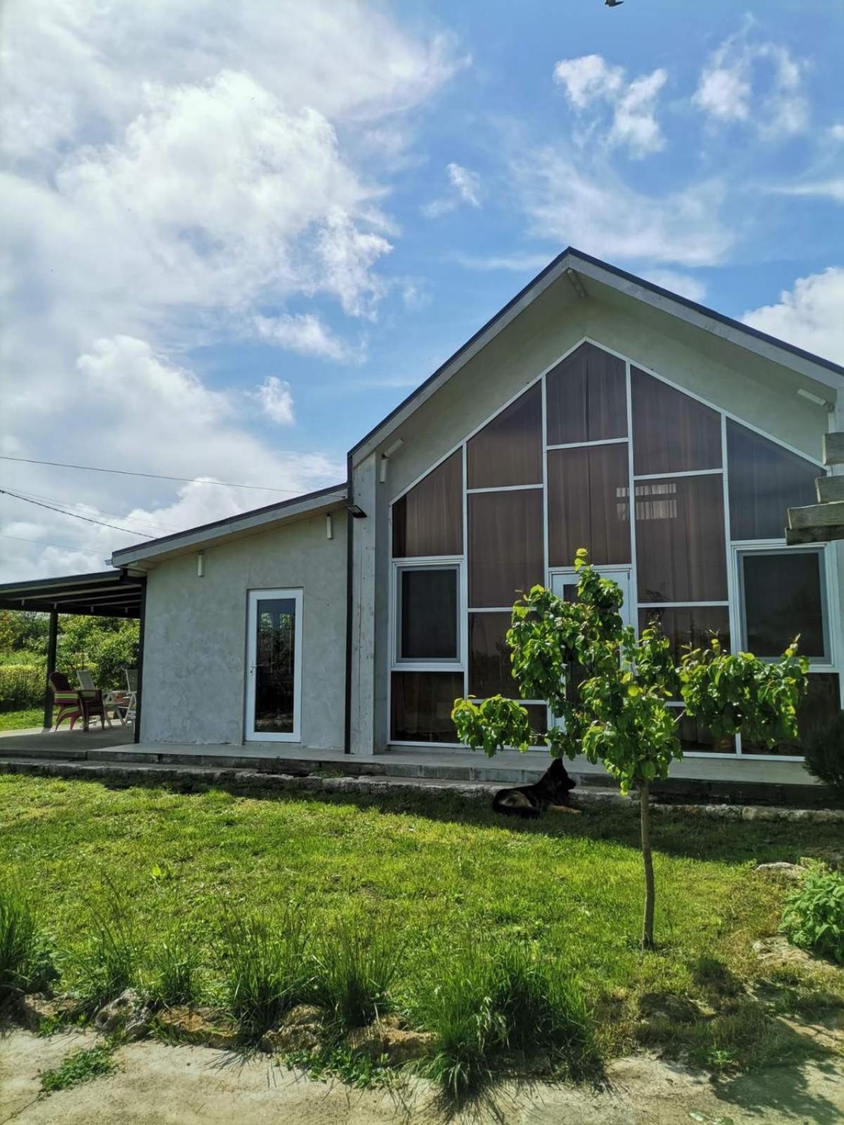 ホテル Улица Лазурна テュレノヴォ 部屋 写真