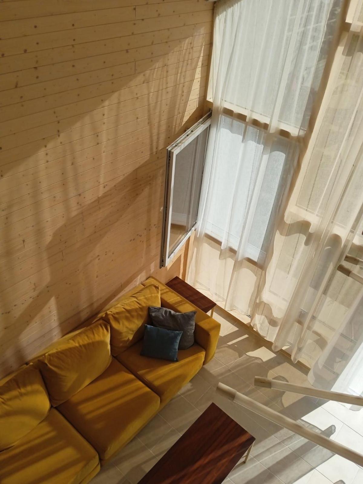 ホテル Улица Лазурна テュレノヴォ 部屋 写真