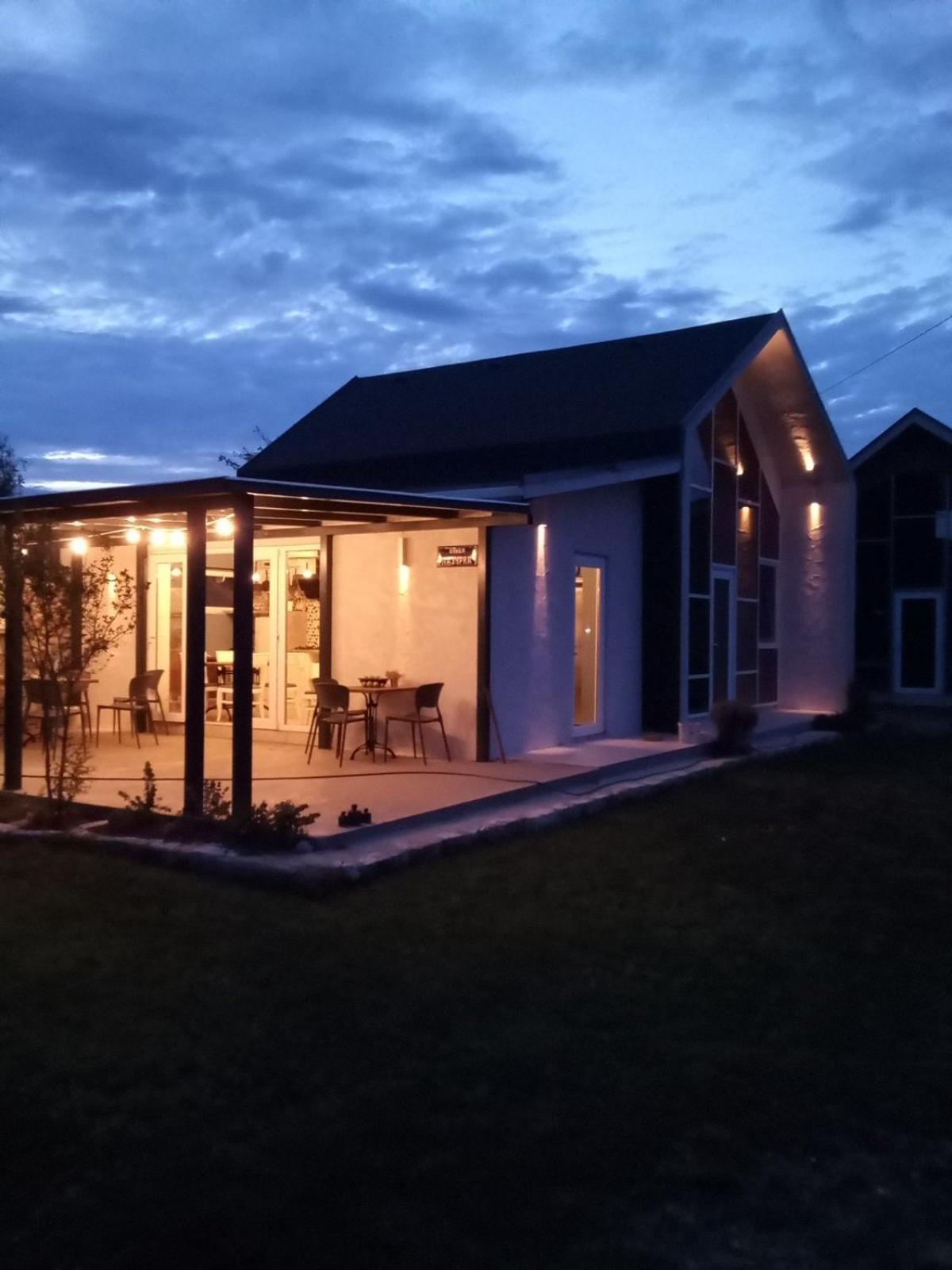 ホテル Улица Лазурна テュレノヴォ 部屋 写真